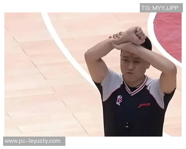 大渡口队球员王耀文因袭击裁判被禁赛五年引发热议